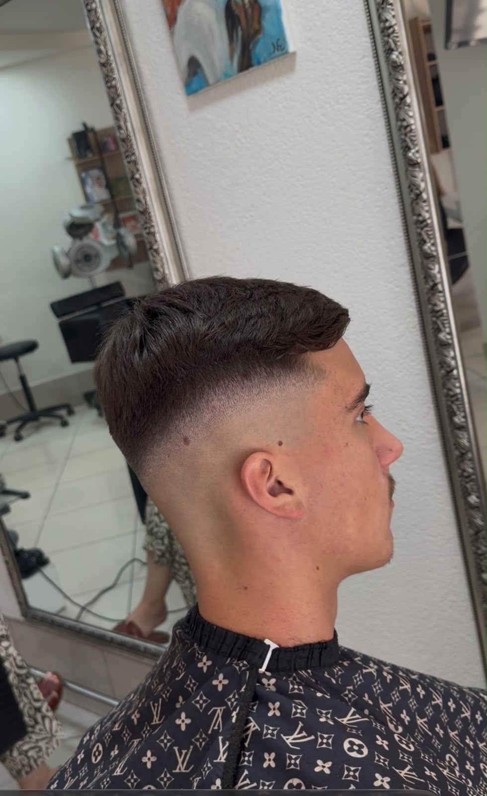 Tekstuiran vrh sa mid fade prelazom